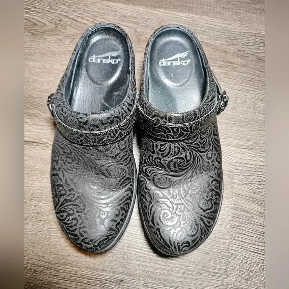 Dansko Shoes Allison Black Mule Clogs - Picture 2 of 6